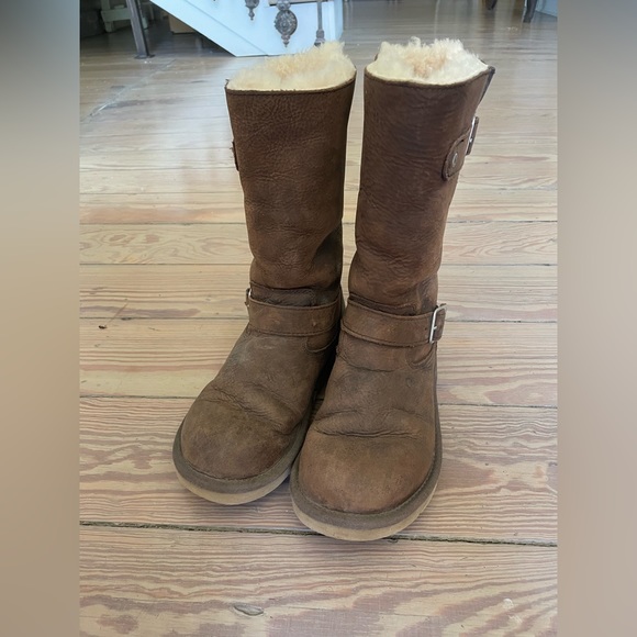 UGG Kensington Brown Leather Boots with Shearling Lining - Size 6 - Picture 3 of 14